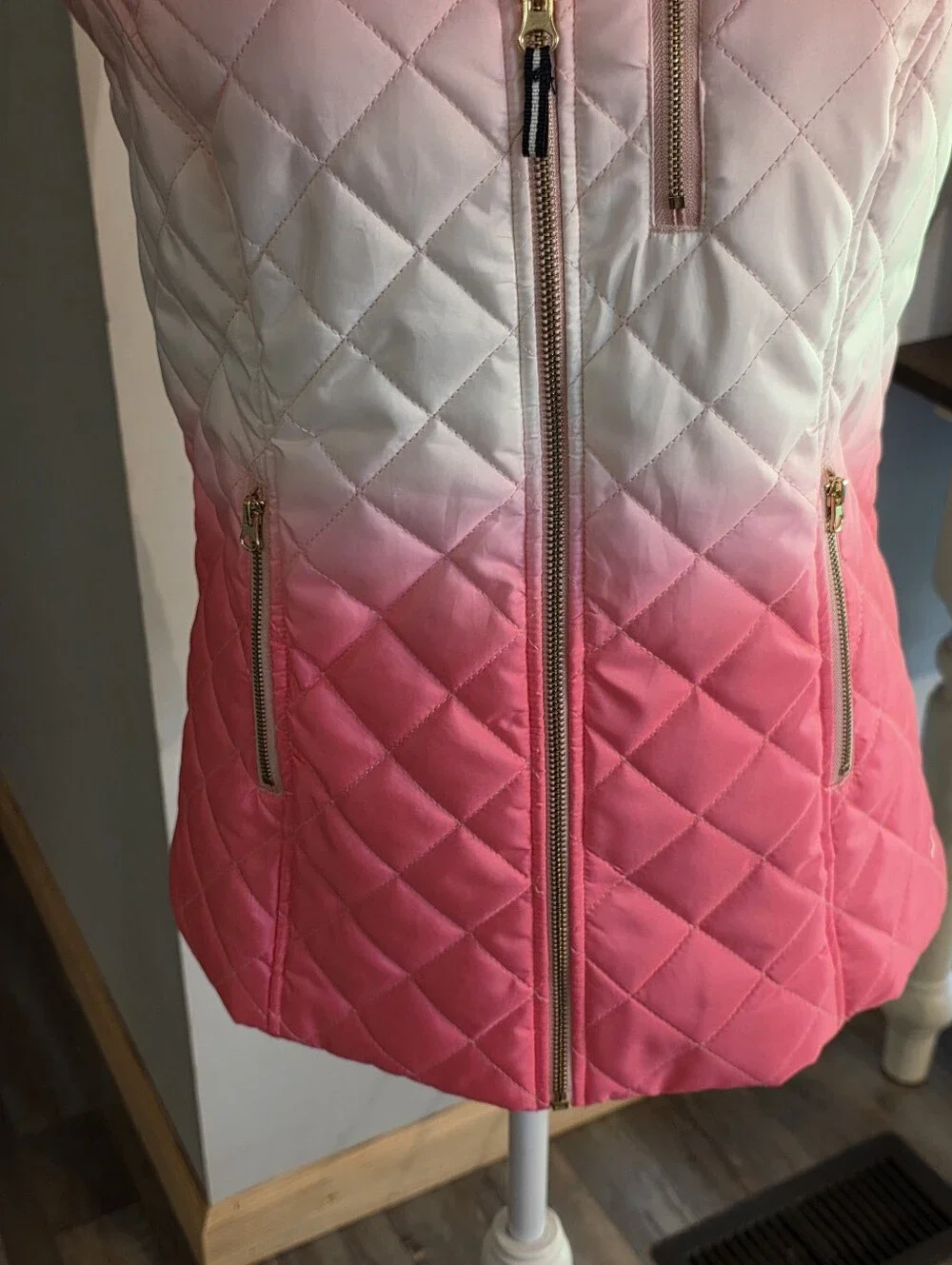 Pink Ombre Vest Crown & Ivy M